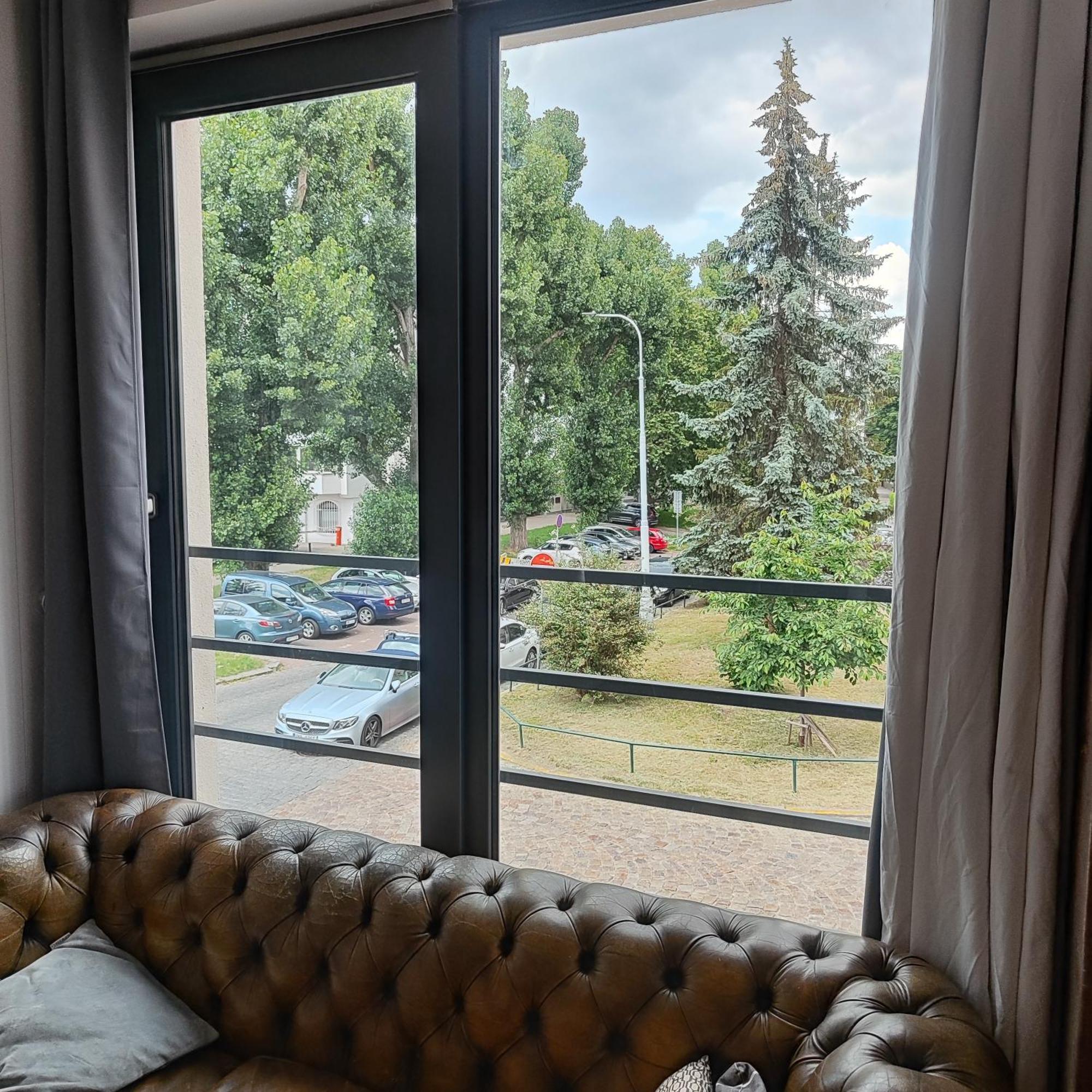 Apartment Big Windows Прага Экстерьер фото
